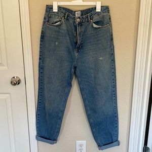 Urban Outfitters - Mom Jeans
